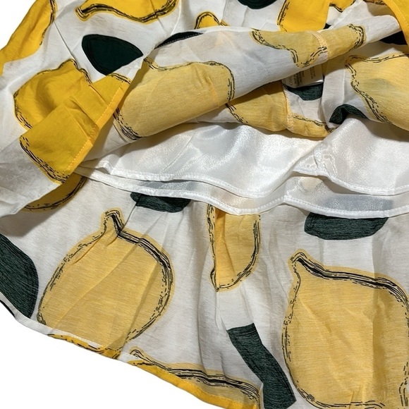 ChicWish Lemon Print A-Line Full Circle
Skirt Lined Small Poly Cotton Small NWT - Picture 8 of 8
